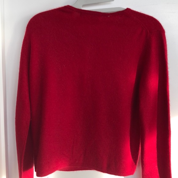 Valerie Stevens Pettite Sweater $40 . - Picture 2 of 3